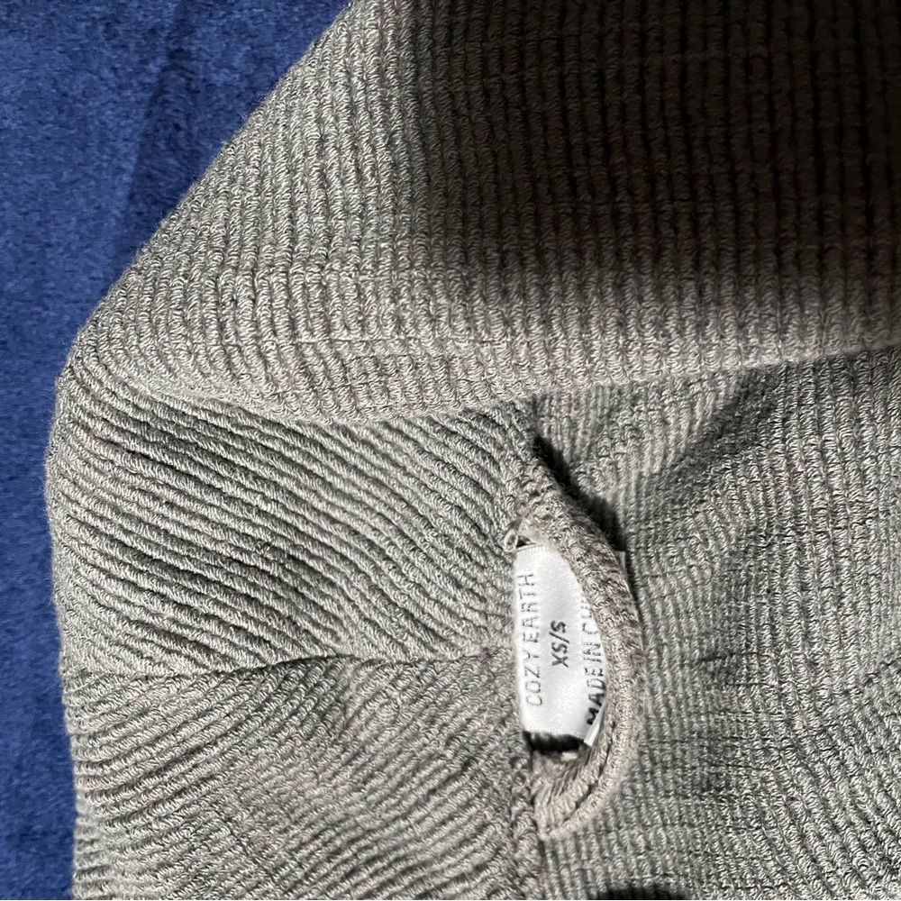 Gray Waffle Knit Robe - Picture 2 of 2